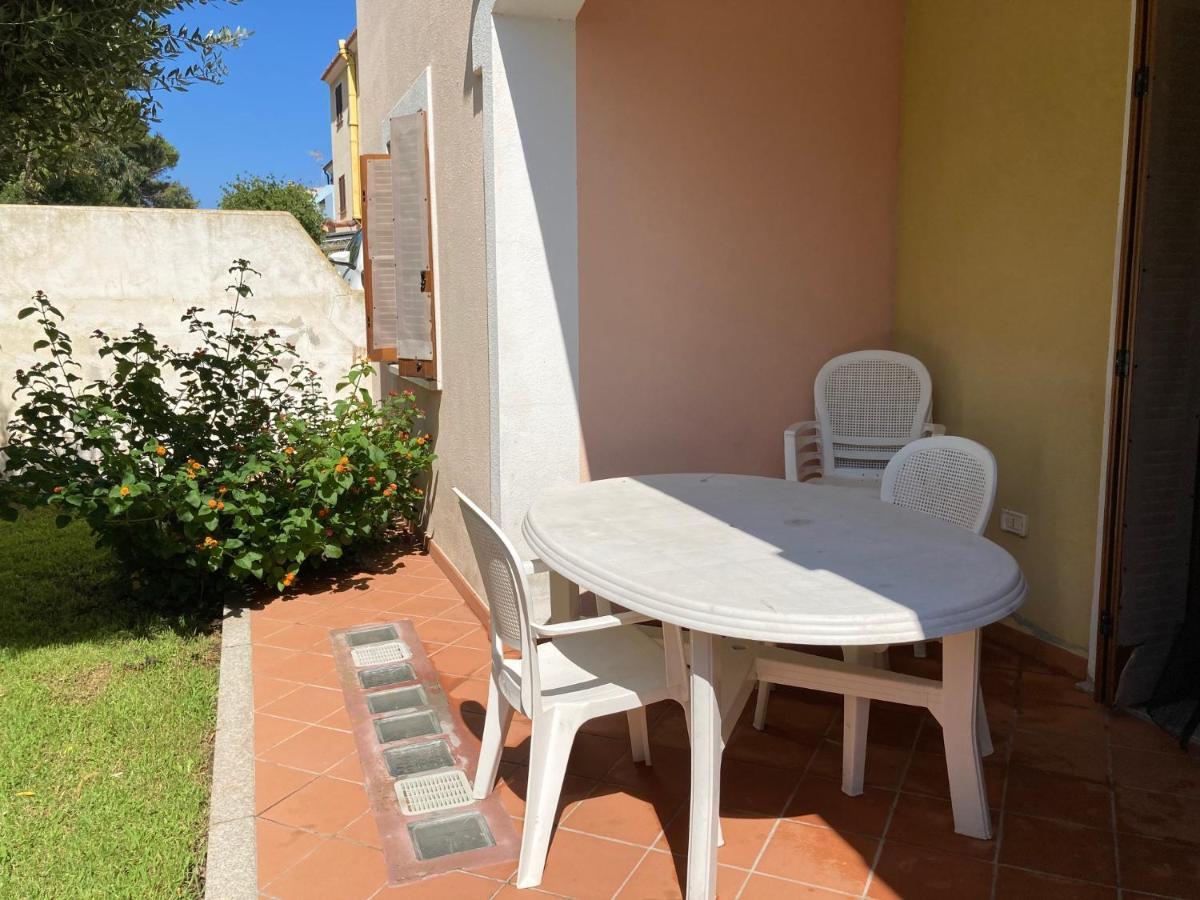 Residence Olimpo Santa Teresa Gallura Buitenkant foto