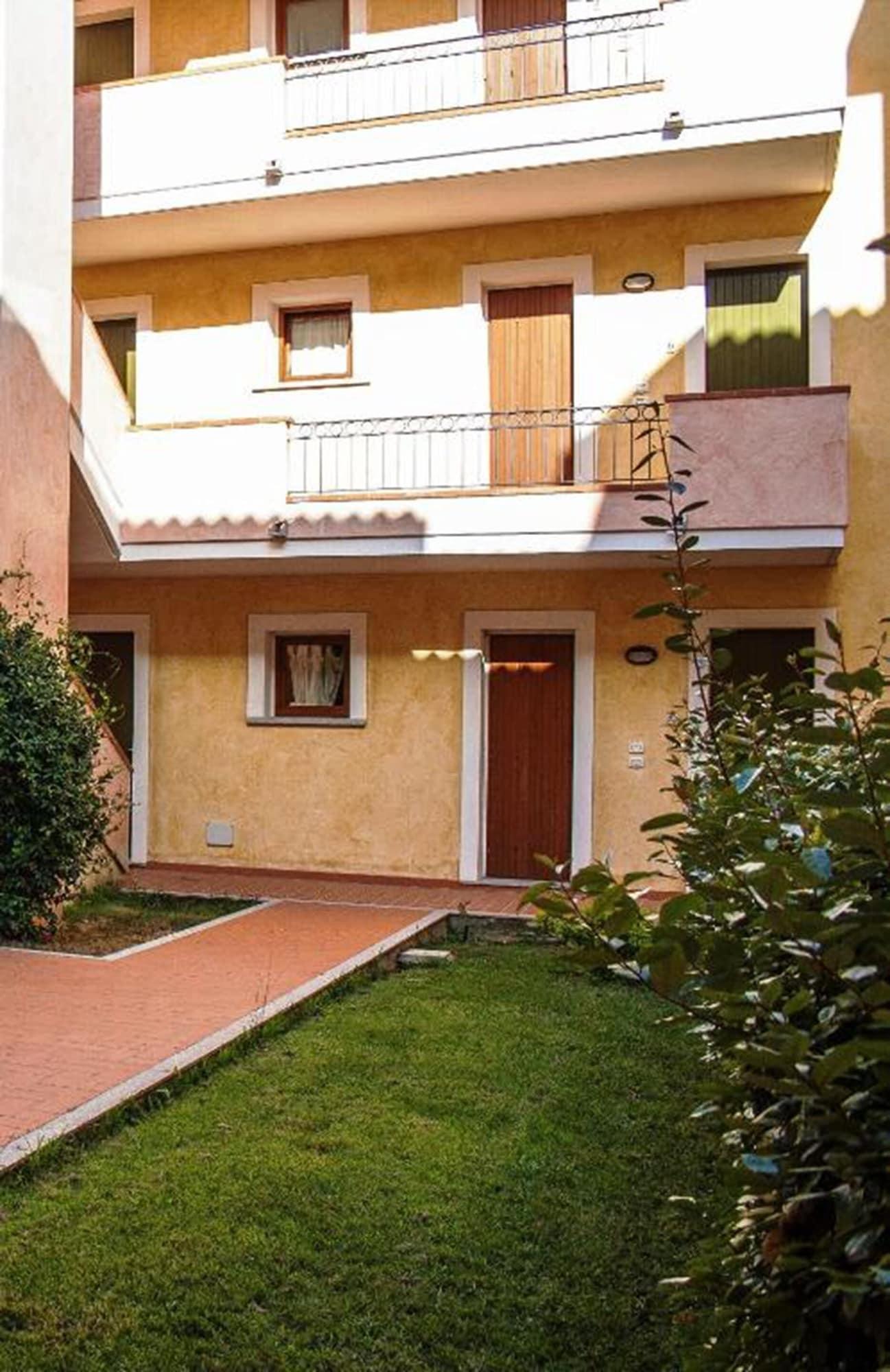 Residence Olimpo Santa Teresa Gallura Buitenkant foto
