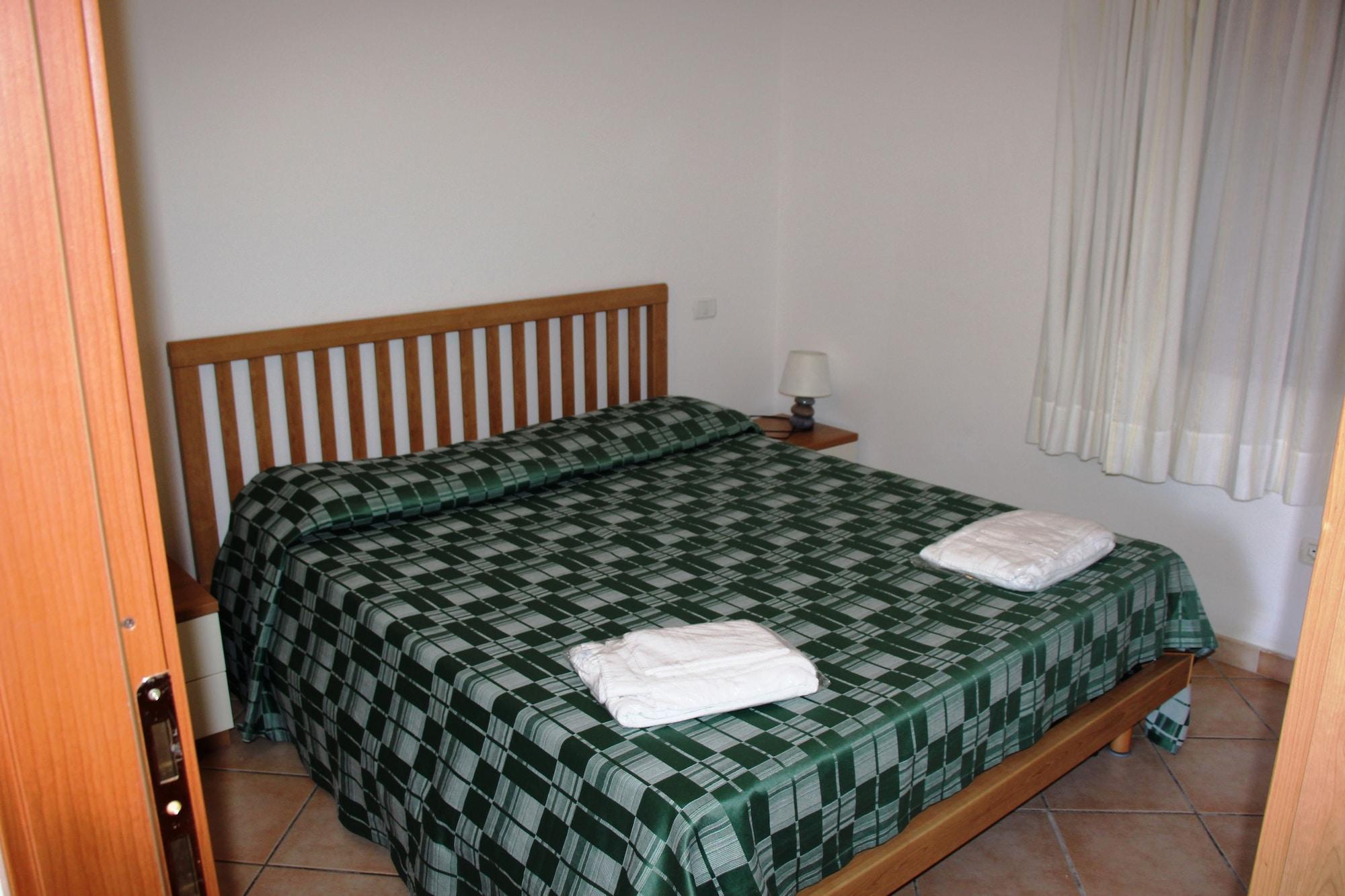 Residence Olimpo Santa Teresa Gallura Buitenkant foto