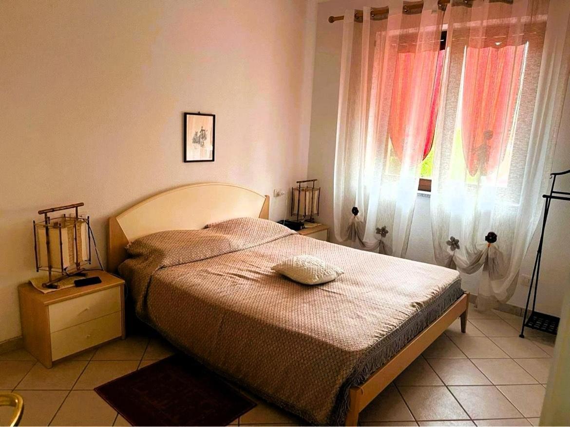 Residence Olimpo Santa Teresa Gallura Buitenkant foto