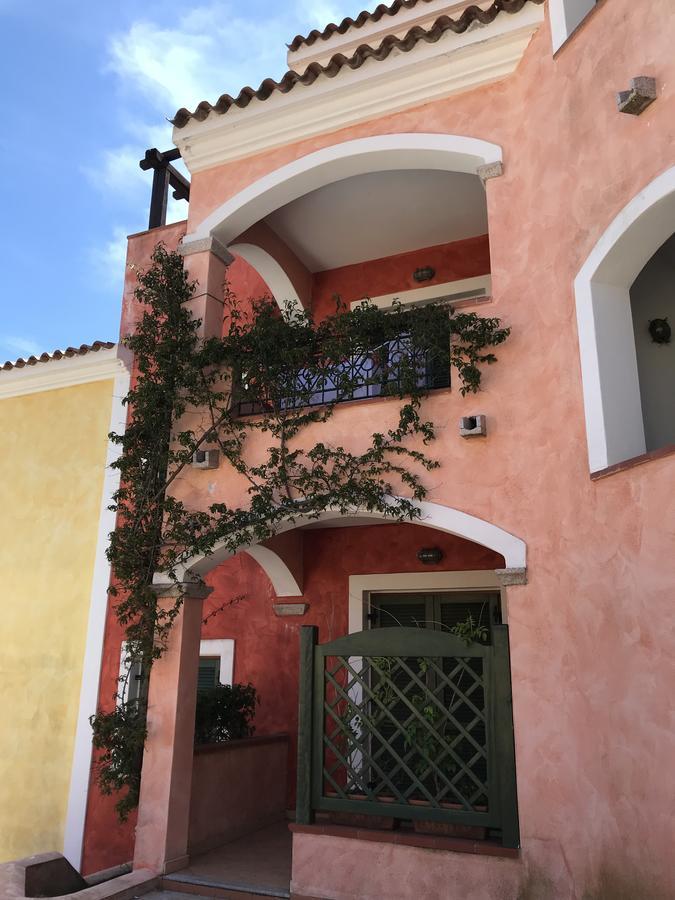 Residence Olimpo Santa Teresa Gallura Buitenkant foto